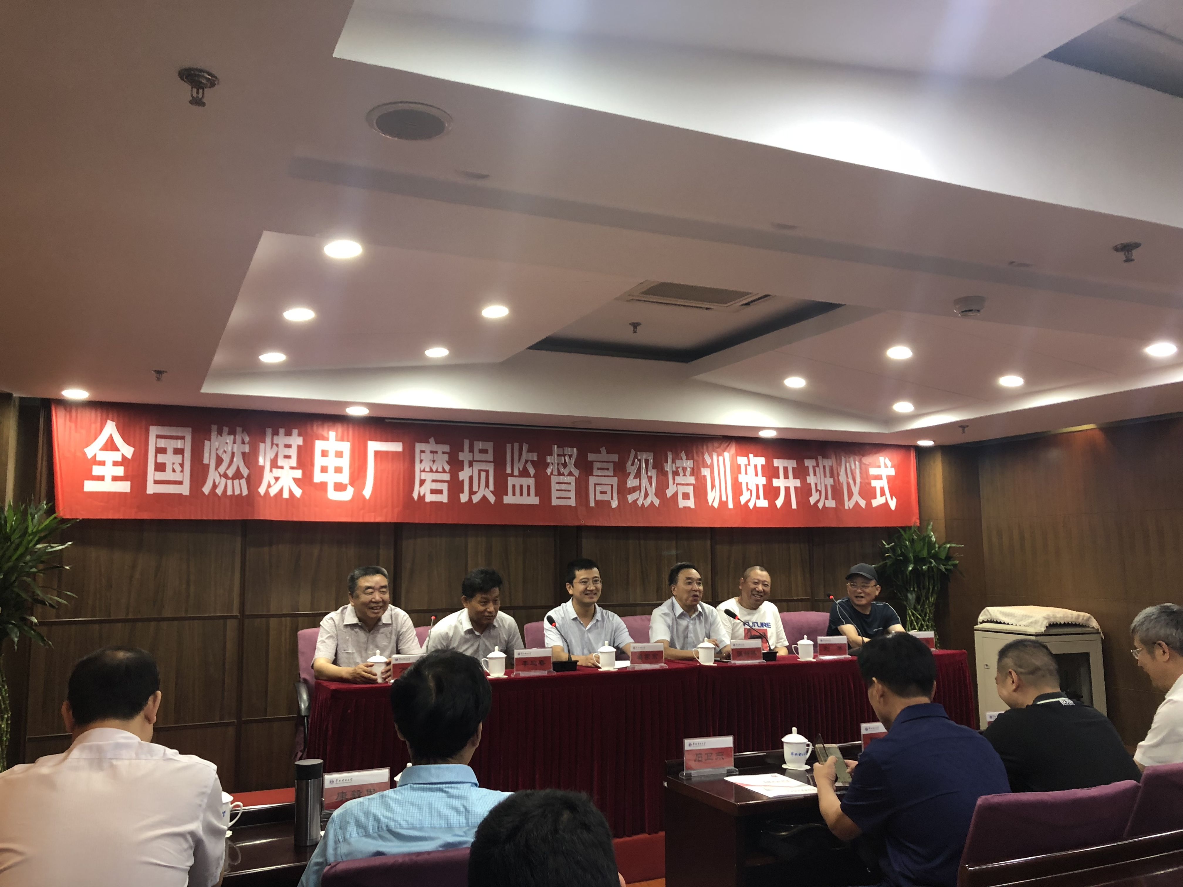 高鉻磨輥 蘇州潤(rùn)達(dá) 高鉻磨輥 蘇州潤(rùn)達(dá)